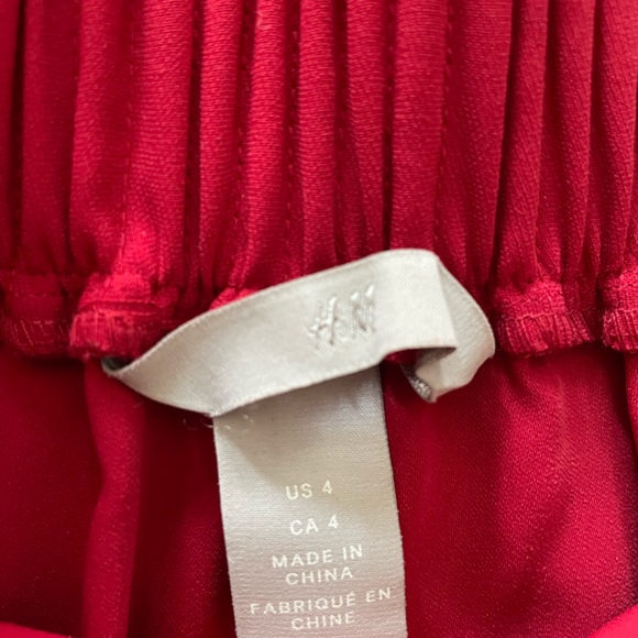 Preppy Red Skirt with belt - Picture 2 of 2